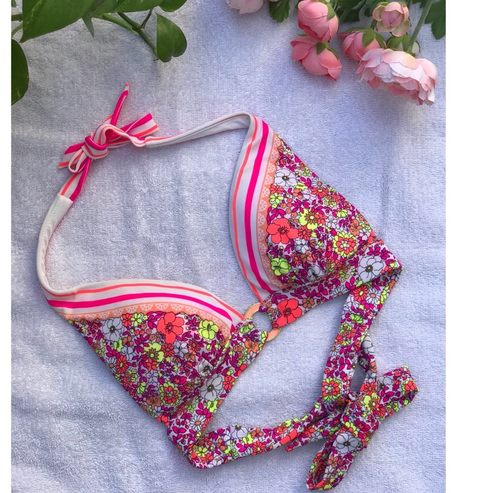 Victoria’s secret triangle push up bikini top
